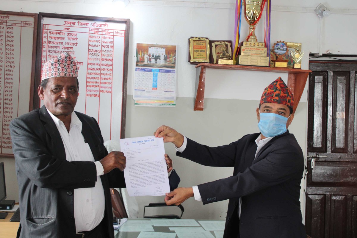 खोटाङका ज्येष्ठ नागरिकद्धारा नेपाल–भारत सिमामा फलामे तारबार लगाउन माग