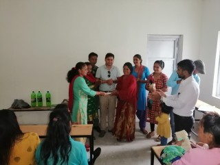 नियमित गर्भजाँच गराउने महिलालाई नुन, तेल, अण्डा र सावुन