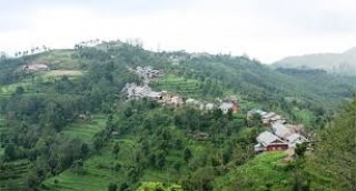 कोरोना त्रासले ऐसेलुखर्कमा हाटबजार बन्द
