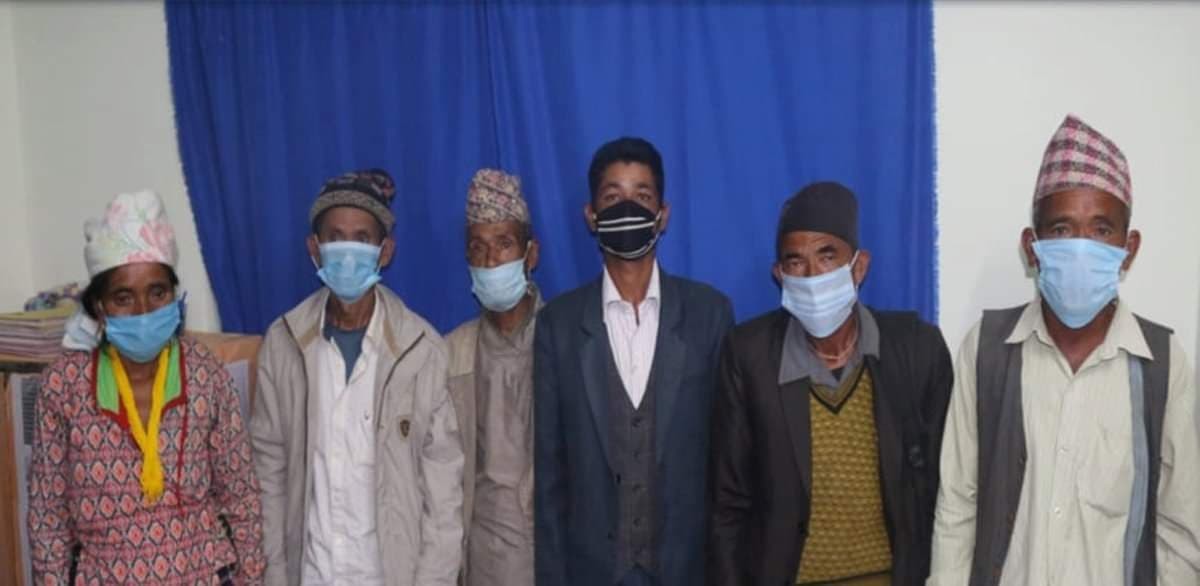 बझाङमा बलात्कारको घटना गुपचुप पारेको आरोपमा ६ जना पक्राउ