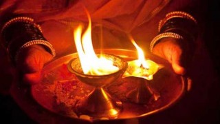घरमा सुख शान्ति भएन ? अपनाउनुहोस् यी १० उपाय