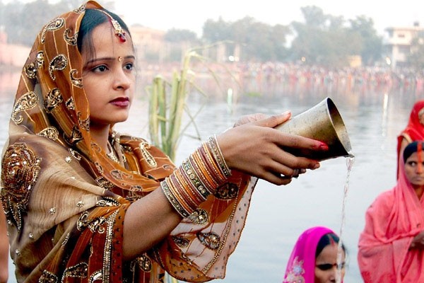 उदाउँदो सूर्यलाई अर्घ दिएसँगै छठ पर्व सम्पन्न