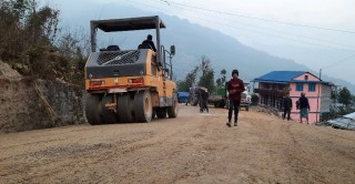 कोरोना कहरपछि मध्यपहाडीको कामले गति लिँदै