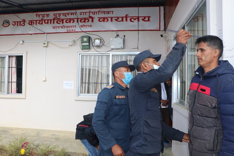 गाउँपालिकामा प्रहरी हुने रहर (फोटो फिचर)