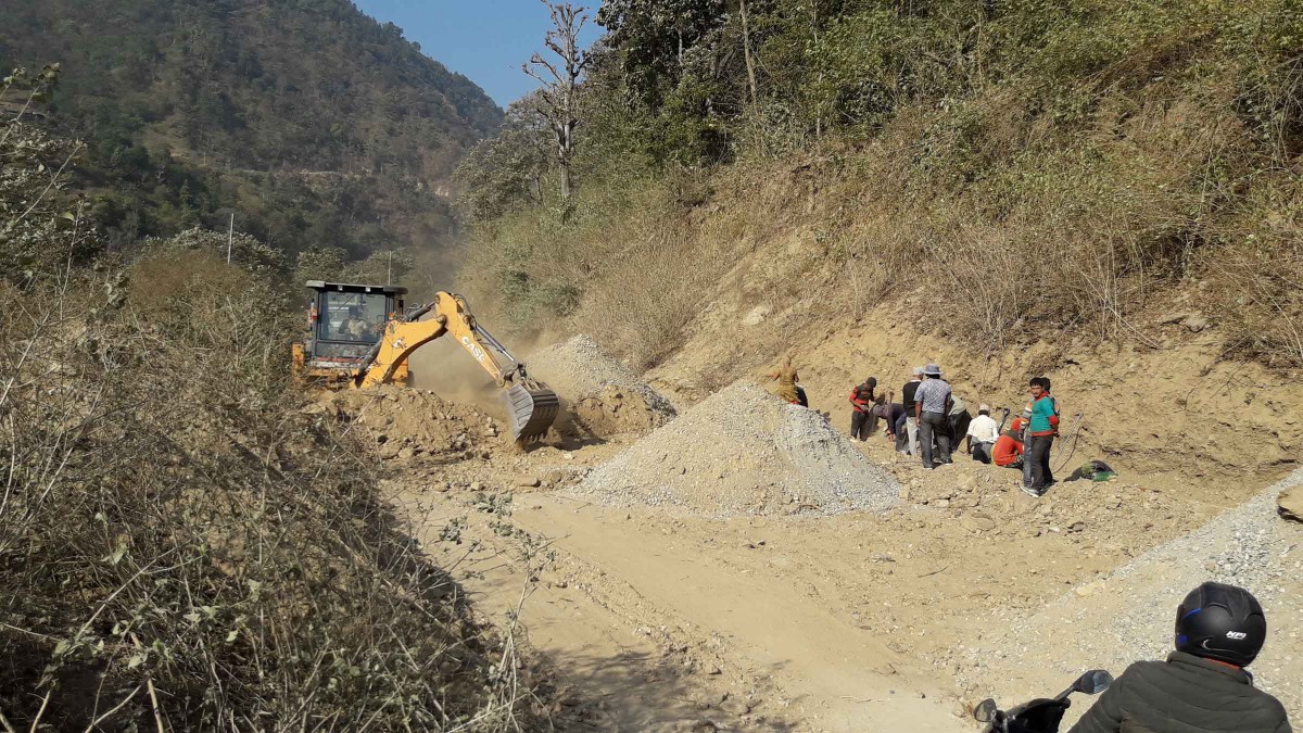 order to mahure-phoksingtar road photo_khotang photo_daman.jpg
