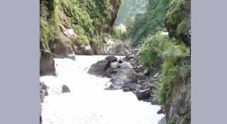 भारतको माल्पामा पहिरो, महाकाली नदी थुनिएको आशंका