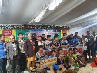 लफ्याङमा आयोजित फुटबल प्रतियोगीताको उपाधि दुर्छिमको हातमा