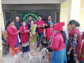 हलेसी मंगलटारमा ‘एक आमा एक बाख्रा’ कार्यक्रम