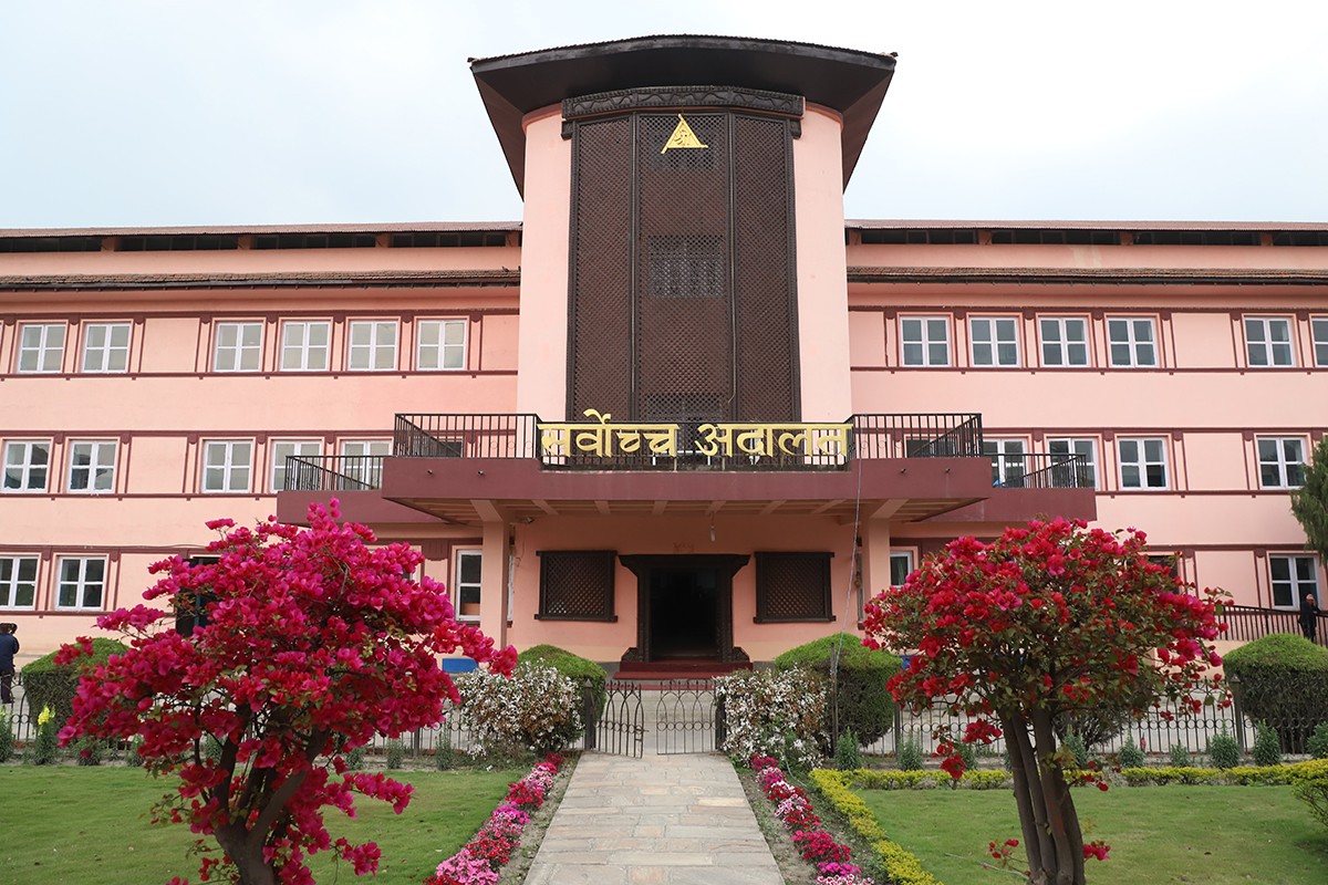 विज्ञको छुट्टै संयन्त्र बनाएर कोरोना नियन्त्रण गर्न सर्वोच्चको अन्तरिम आदेश