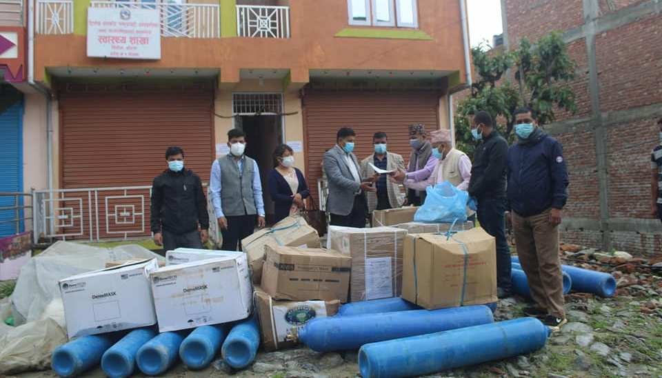प्रदेशबाट दिक्तेल रुपाकोट मझुवागढी नगरपालिकालाई स्वास्थ्य सामग्री प्राप्त