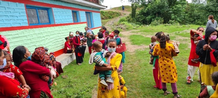 दिप्रुङ चुईचुम्मा : नियमित स्वास्थ्य जाँच गराइएका बालबालिकालाई प्रोत्साहन भत्ता
