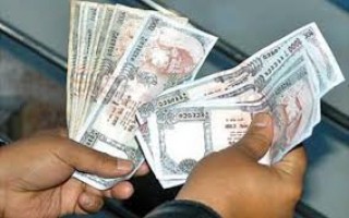 शौचालय निर्माणका क्रममा बचेको एक लाख विद्यालयलाई हस्तान्तरण