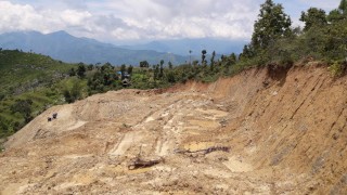 हलेसी तुवाचुङ : सानो ग्राउण्डमा ठूलो विवाद
