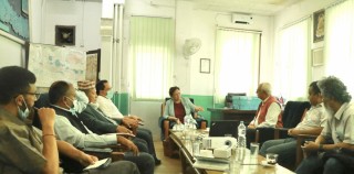 विद्युतीय बस सञ्चालनमा ऊर्जामन्त्री भुसालको चासो