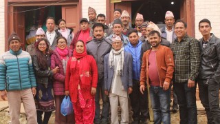 पालिका अधिबेशनमा प्रतिष्पर्धी, जिल्ला अधिबेशनमा सहयात्री