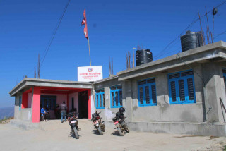 जन्तेढुंगा  : कर्मचारीलाई कोभिड भएपछि गाउँपालिकाको सेवा बन्द