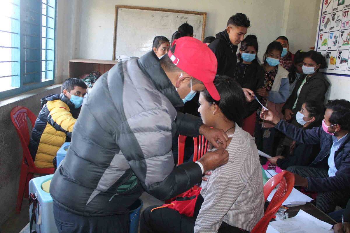 दिक्तेल रुपाकोट मझुवागढीमा तीन जनालाई कोरोना संक्रमण पूष्टि