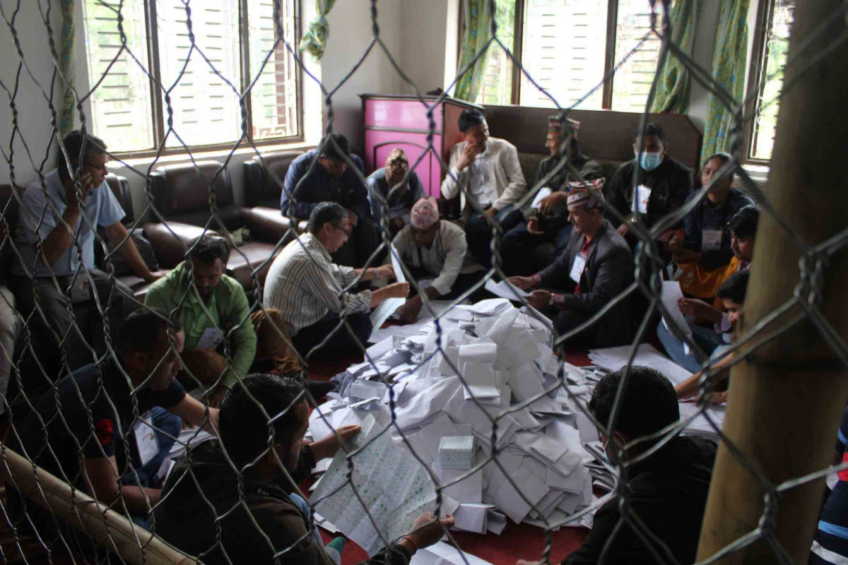 दिक्तेल रुपाकोटमा गठबन्धनको अग्रता