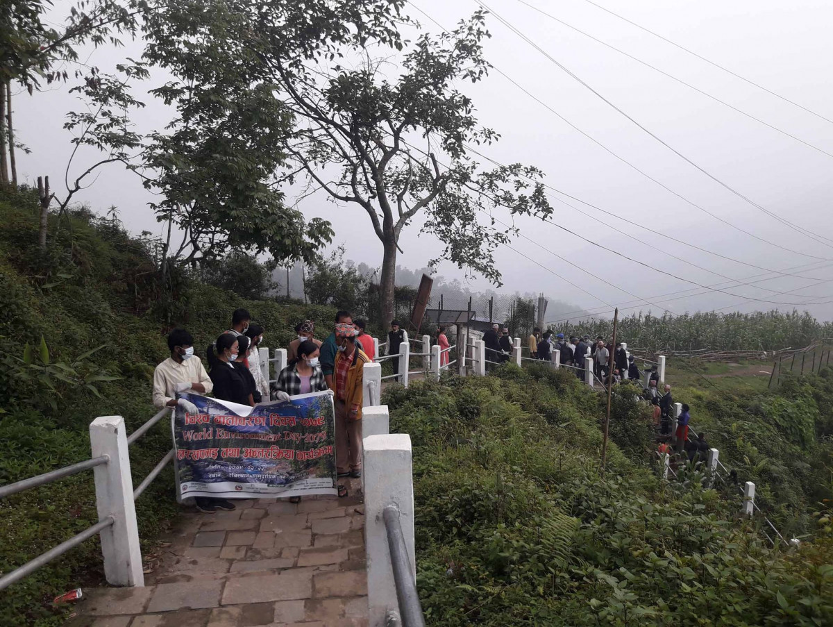 विश्व वातावरण दिवसमा मझुवागढी पदमार्ग सरसफाई