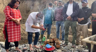 साकेला गाउँपालिकाको भवन शिलान्यास