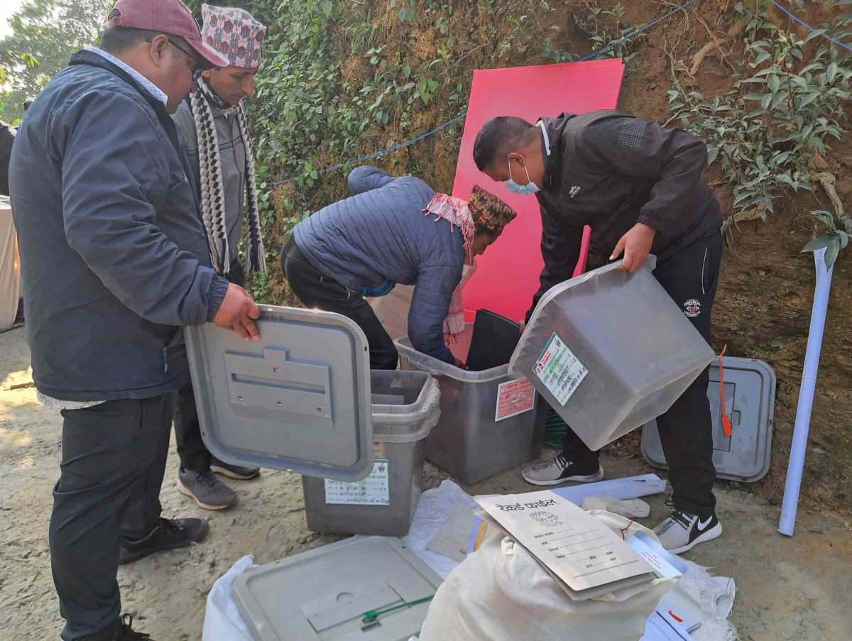 polling materials in khotang (11).jpg