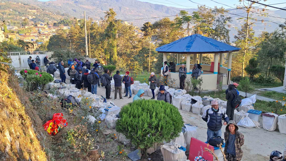 ballot box arries at court_khotang (5).jpg