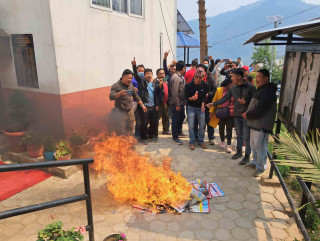 पहिचान पक्षधर समुहले जलाए क्यालेण्डर