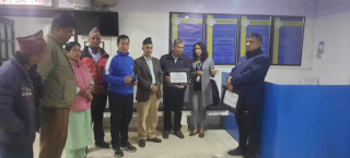 दिरुमनपाका आङ खस्ने समस्य भएका महिलाको एक वर्षसम्म निःशुल्क उपचार गर्ने सम्झौता