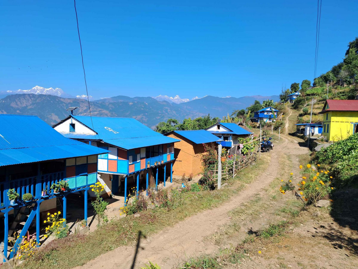 ‘आफ्नो गाउँ आफै बनाउँदै’ दम्कु र रुभुङवासी