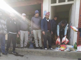 म्याद नाघेका सामान छ्याप–छ्याप्ती, बाक्सिलामा ११ हजार ७८५ रुपैयाँको सामान जफत