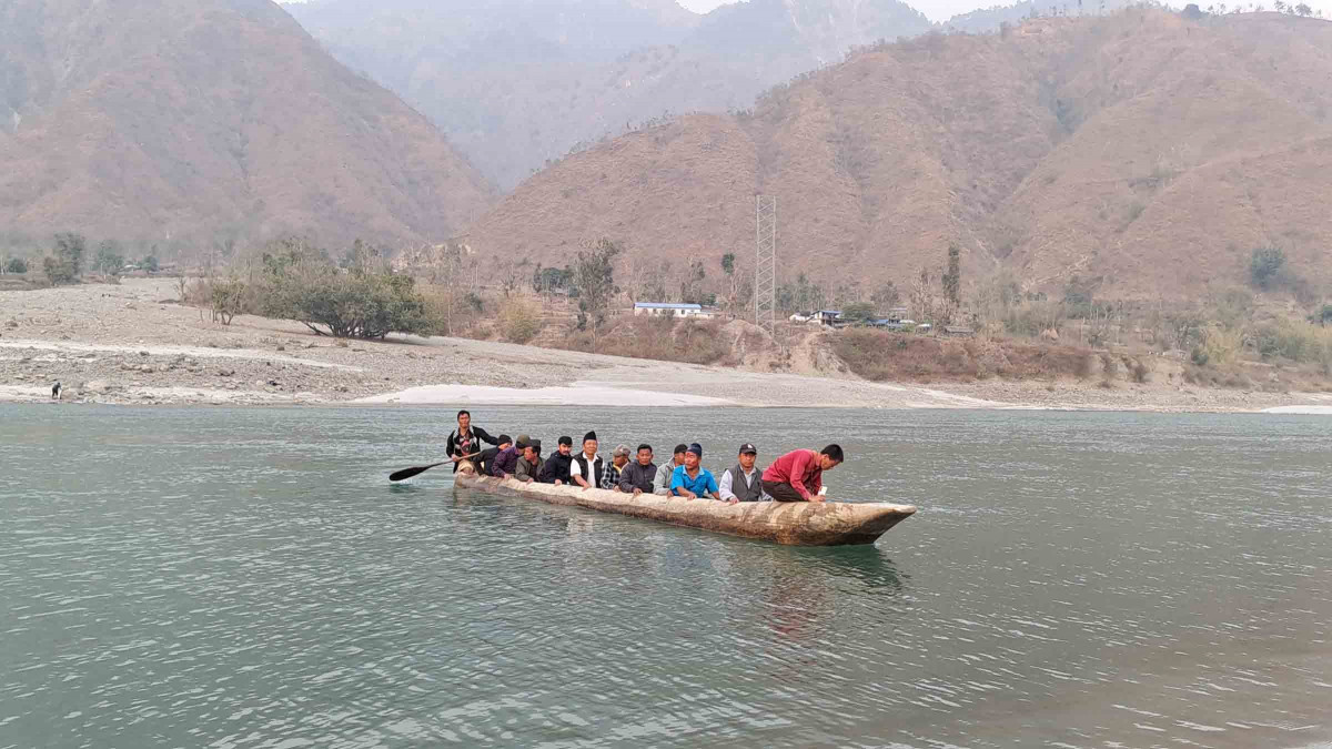 अझै विस्थापित भएन डुंगा